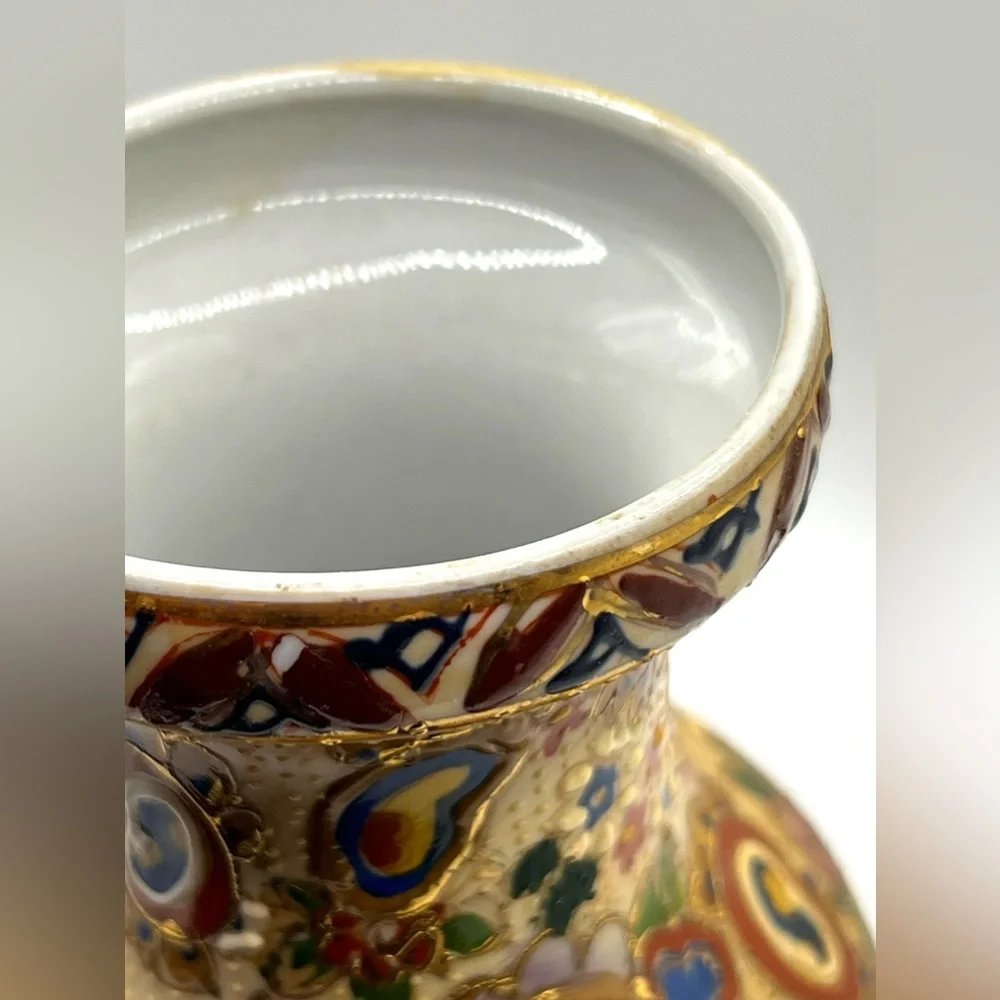 Asian Japanese Satsuma Style Ceramic Pottery Flower Vase Gold Enamel Floral 8 in